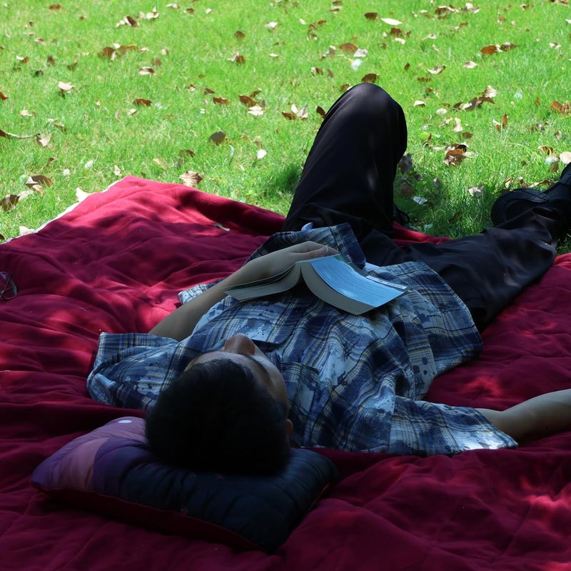 hotkoko Hooded Stadium Blanket, Waterproof Fleece Wearable Camping Blanket - Image 4